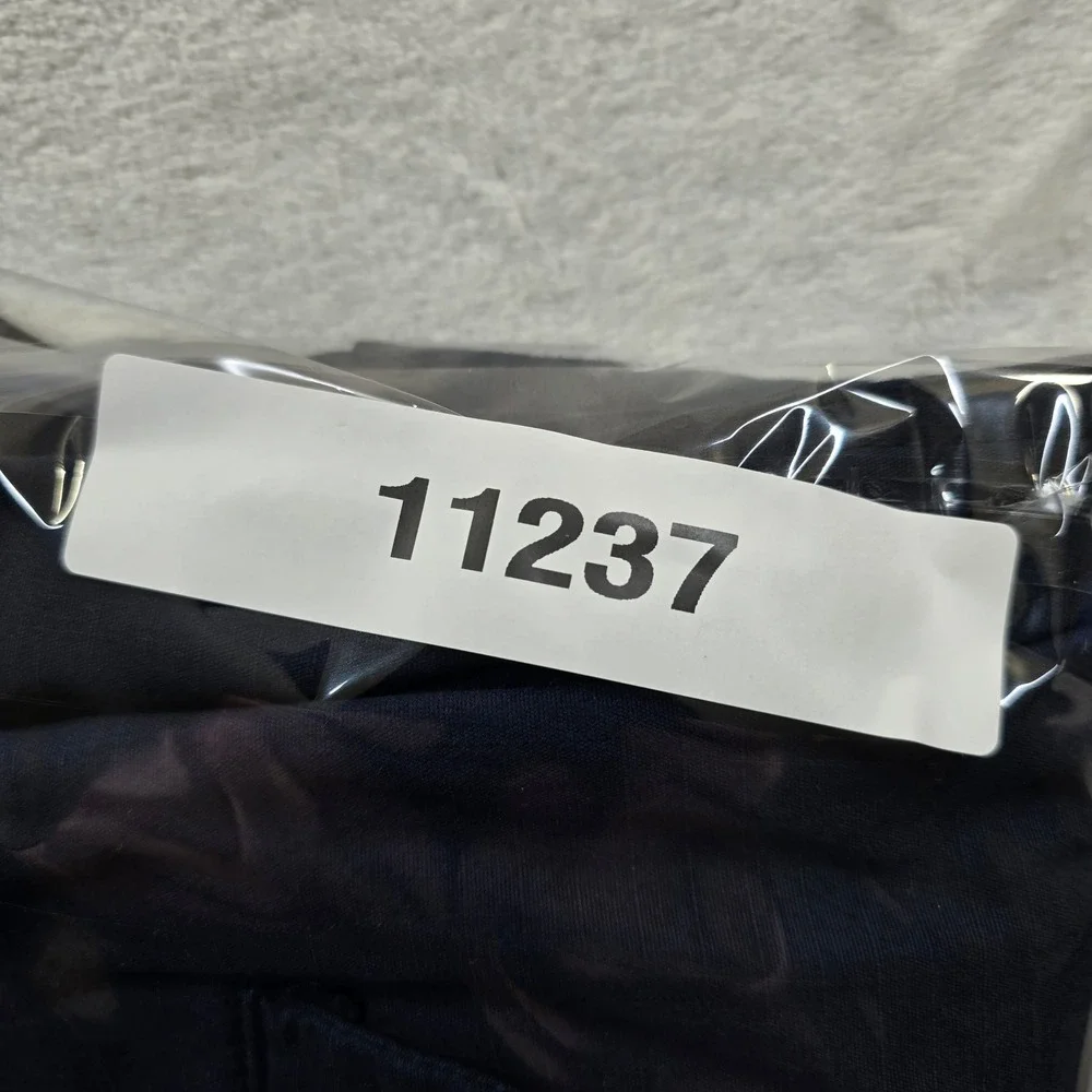 Levi's Carrier Cargo Shorts Mens 40 Navy Blue Cotton Ripstop NEW